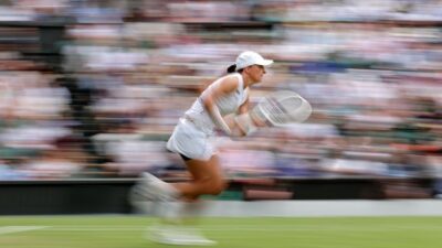 TENIS — Untuk Kedua Kalinya, Swiatek Lolos ke Perempat Final Wimbledon