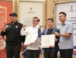 Demi Suporter Sepak Bola Teredukasi I. League Jalin Kerjasama dengan Kemenpora