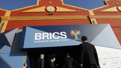 Hari Pertama KTT BRICS: Presiden Prabowo Bahas Perdamaian hingga AI