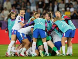 SEPA BOLA — Spanyol Tantang Inggris di Final Euro Putri 2025
