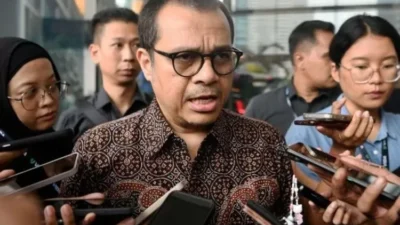 Pemerintah Siapkan Dua Regulasi Penggunaan AI