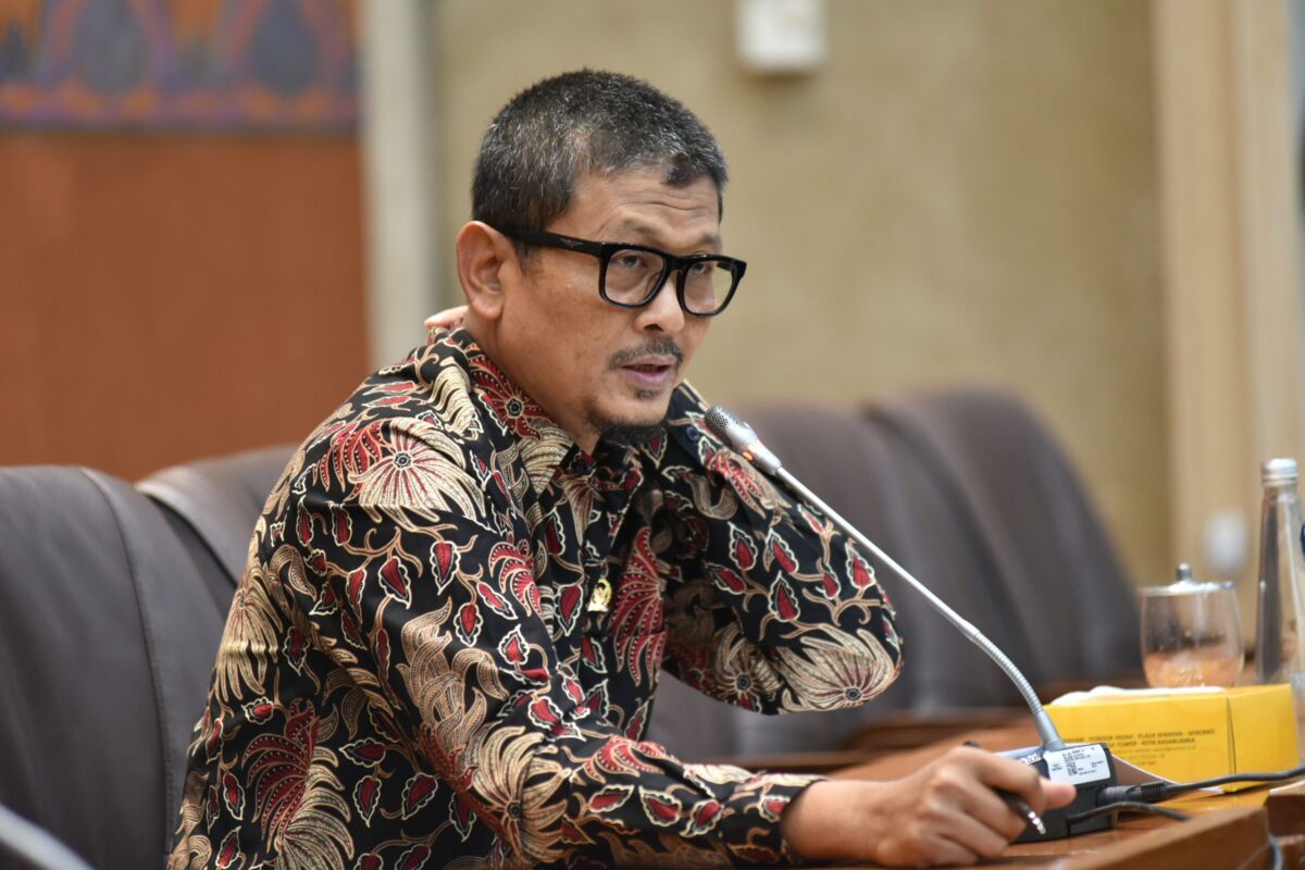Amin Ak Desak OJK dan DSN-MUI Tuntaskan Kasus Dana Syariah