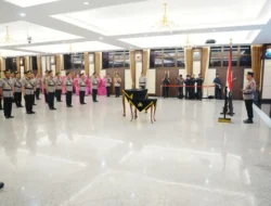 Kapolri Lantik Irwasum, Kabareskrim dan 7 Kapolda