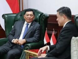 Menhan Sjafrie Apresiasi Kunjungan Kehormatan Menhan Singapura