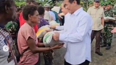 Pemerintah Salurkan Bantuan Beras ke Warga Merauke