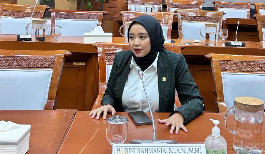 Antisipasi Heatstroke di Tanah Suci, DPR Minta Jemaah Haji Jaga Hidrasi dan Hindari Terik Matahari