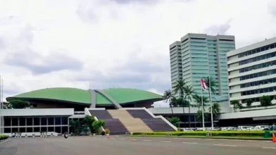 Setjen DPR Terbitkan Aturan Efisiensi: Operasional Gedung dan Lift Dibatasi hingga Pukul 18.00 WIB