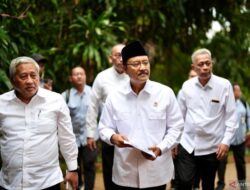 Mensos Sampaikan Perkembangan Sekolah Rakyat ke Presiden