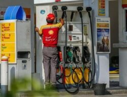 Menteri Bahlil Minta Shell Indonesia Tak Lakukan PHK Meski BBM Langka