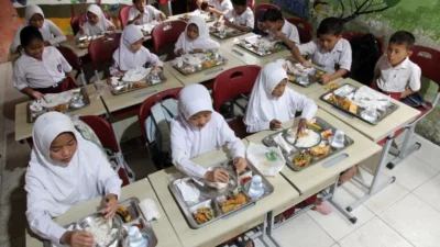194 Siswa di Garut Diduga Keracunan Usai Santap MBG