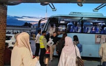 Kemlu Berhasil Evakuasi 18 WNI dari Nepal