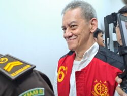 Terjerat Narkoba Lagi, Fariz RM Divonis 10 Bulan Penjara