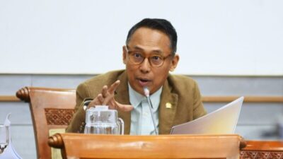 Soroti Pencabutan ID Pers Istana, Komisi I DPR Ingatkan Pemerintah Soal Kebebasan Pers dan Keterbukaan Pejabat Publik