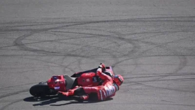 Marquez Kembali Tersungkur di Mandalika, Bezzecchi Jadi Penyebab Insiden