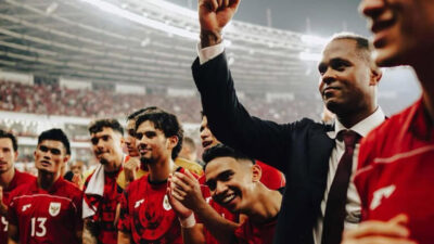 SEPAK BOLA — Kluivert Puji Semangat Pemain Timnas Indonesia Jelang Lawan Arab Saudi