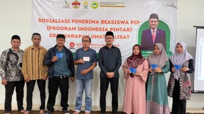 Amin Ak Serahkan 4.000 Beasiswa PIP, Tekankan Pendidikan Sebagai Investasi Bangsa