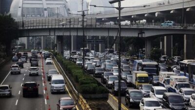 Lalu Lintas Tol Arah Jakarta Padat Pagi Ini, Sejumlah Titik Alami Gangguan