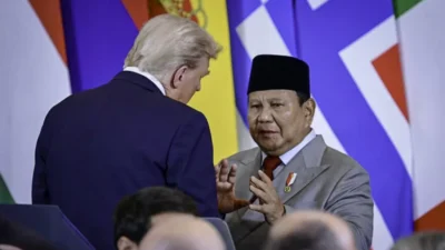 Viral Video Prabowo–Trump di KTT Gaza, Menlu Sugiono: Itu Pembicaraan Nonformal Antara Dua Sahabat