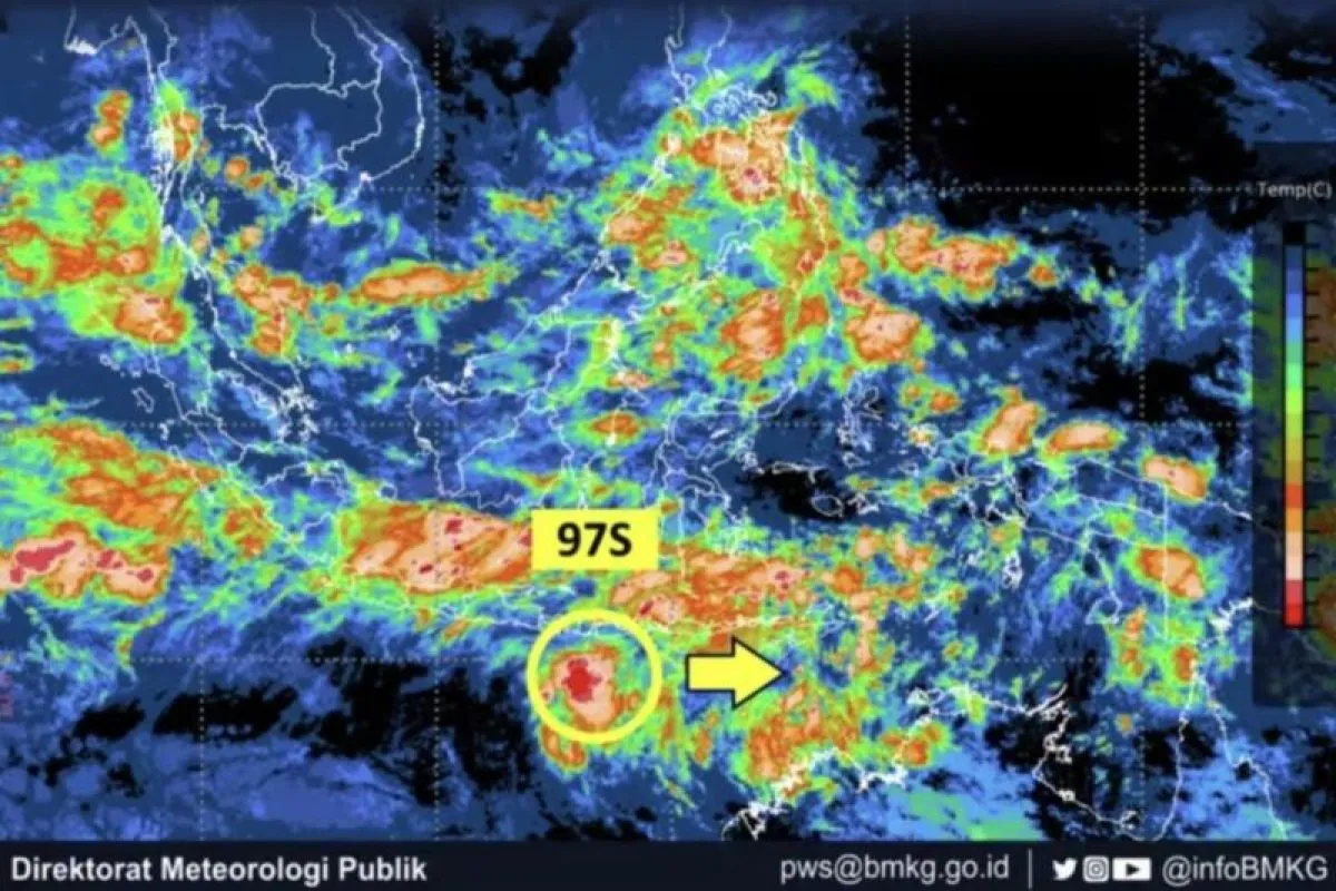 BMKG Pantau Dua Bibit Siklon di Perairan Indonesia, Waspada Cuaca Ekstrem