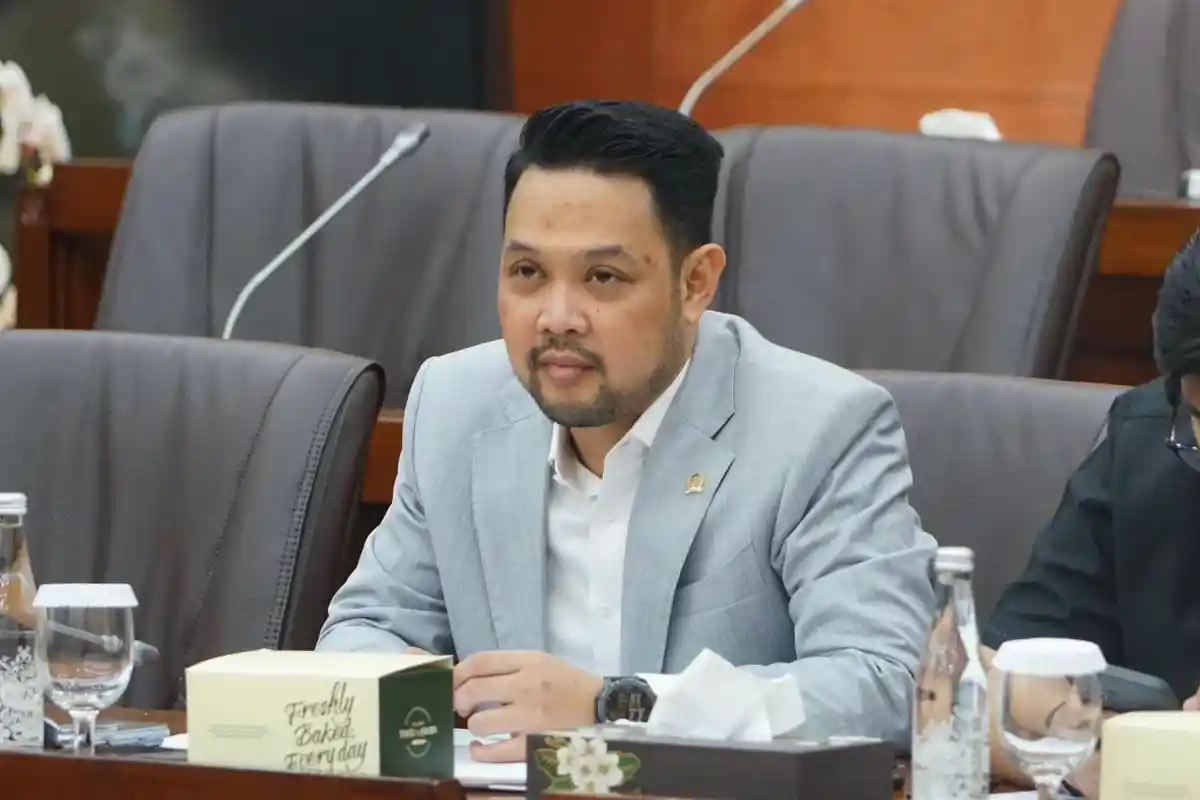 Minta Gembleng Fisik Distop, DPR Usul Calon Manager Koperasi Merah Putih Magang di Belanda, Jepang dan Korea