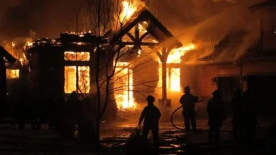 Kebakaran Kios Kayu di Pasirkoja Bandung, Api Cepat Membesar