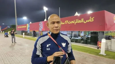PIALA DUNIA U-17 2025 -- Nova Arianto Puji Semangat Pemain Usai Indonesia Catat Kemenangan Bersejarah
