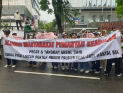 Dugaan Ijazah Ilegal, Arsul Sani Diminta Mundur dari MK