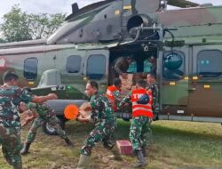 TNI AU Terbangkan Bantuan ke Sibolga, Logistik Dikirim Lewat Helikopter