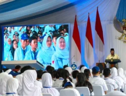 Presiden Prabowo Pastikan Smartboard Hadir di Setiap Kelas, Dana Dialokasikan dari Hasil Korupsi