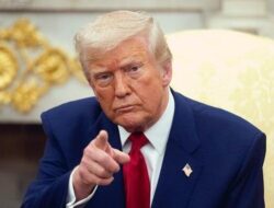 Peringatan Keras AS: Trump Larang Israel Lanjutkan Serangan ke Lebanon