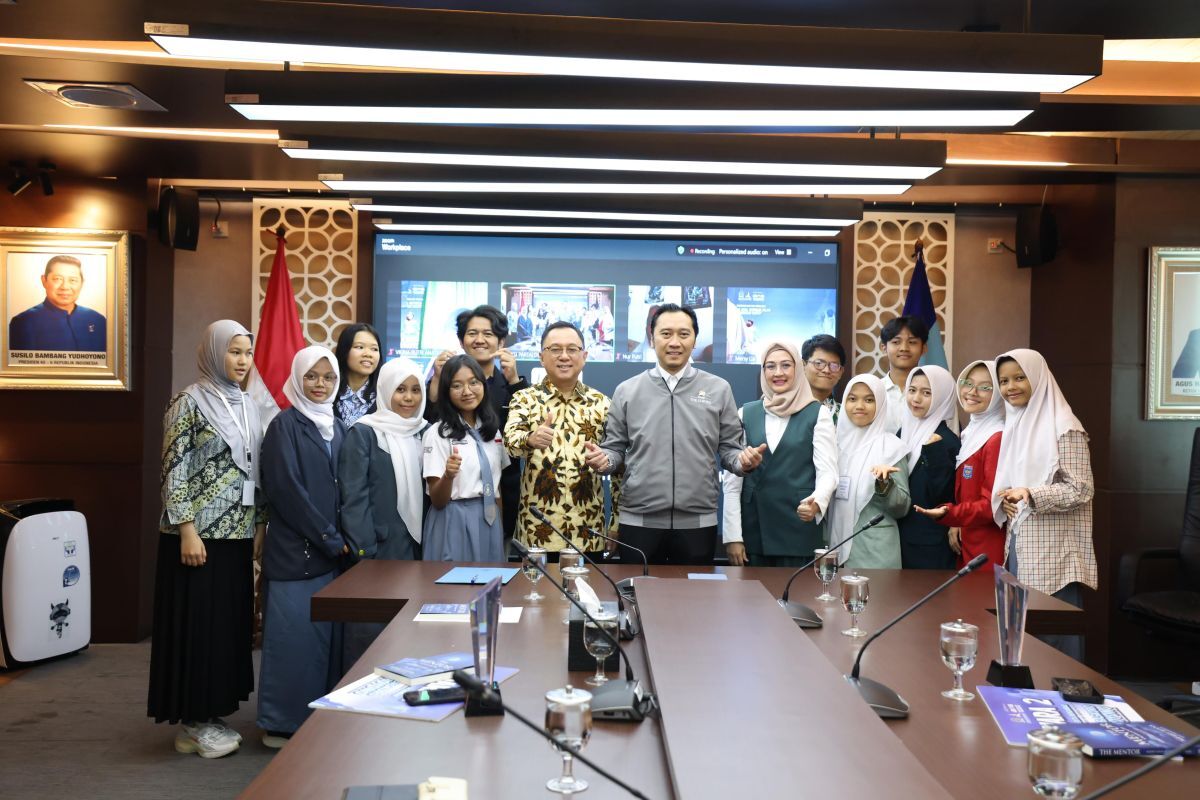 Ibas Ajak Generasi Muda Refleksikan Nilai Keteladanan Ayah