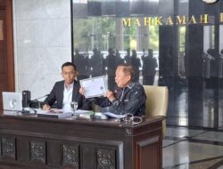 Hakim MK Arsul Sani Klarifikasi, Tunjukkan Dokumen Asli Pendidikan ke Publik
