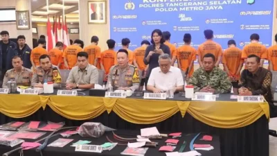 Polresta Tangsel Ringkus 16 Pelaku Pencurian Motor, Sita Senpi Rakitan dan Celurit