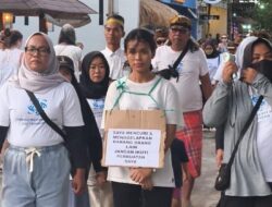 Perempuan Diduga Pencuri Sepeda Listrik Diarak Warga Gili Trawangan, Wisatawan Jadi Saksi