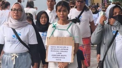Perempuan Diduga Pencuri Sepeda Listrik Diarak Warga Gili Trawangan, Wisatawan Jadi Saksi