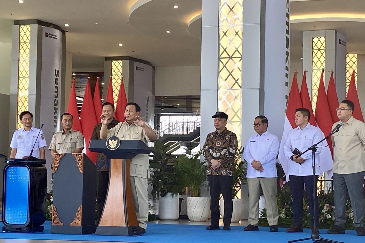 Prabowo Ingin Perpanjang Rute Whoosh hingga Banyuwangi