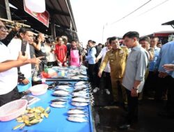 Kunjungi Pasar Bersehati, Wapres Gibran Cek Stabilitas Harga Jelang Nataru
