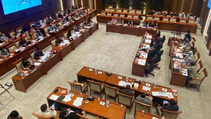 DPR Usul Komdigi Bentuk Badan Tangkal Konten Sesat di Medsos