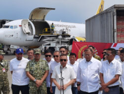 Sahroni Ikut Kawal Pengiriman 15 Ton Bantuan ke Sumatera, Netizen Beri Respon Positif