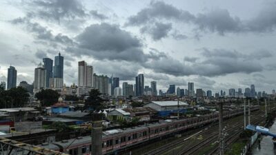 BMKG: Kamis Pagi, Jakarta Diselimuti Awan Tebal