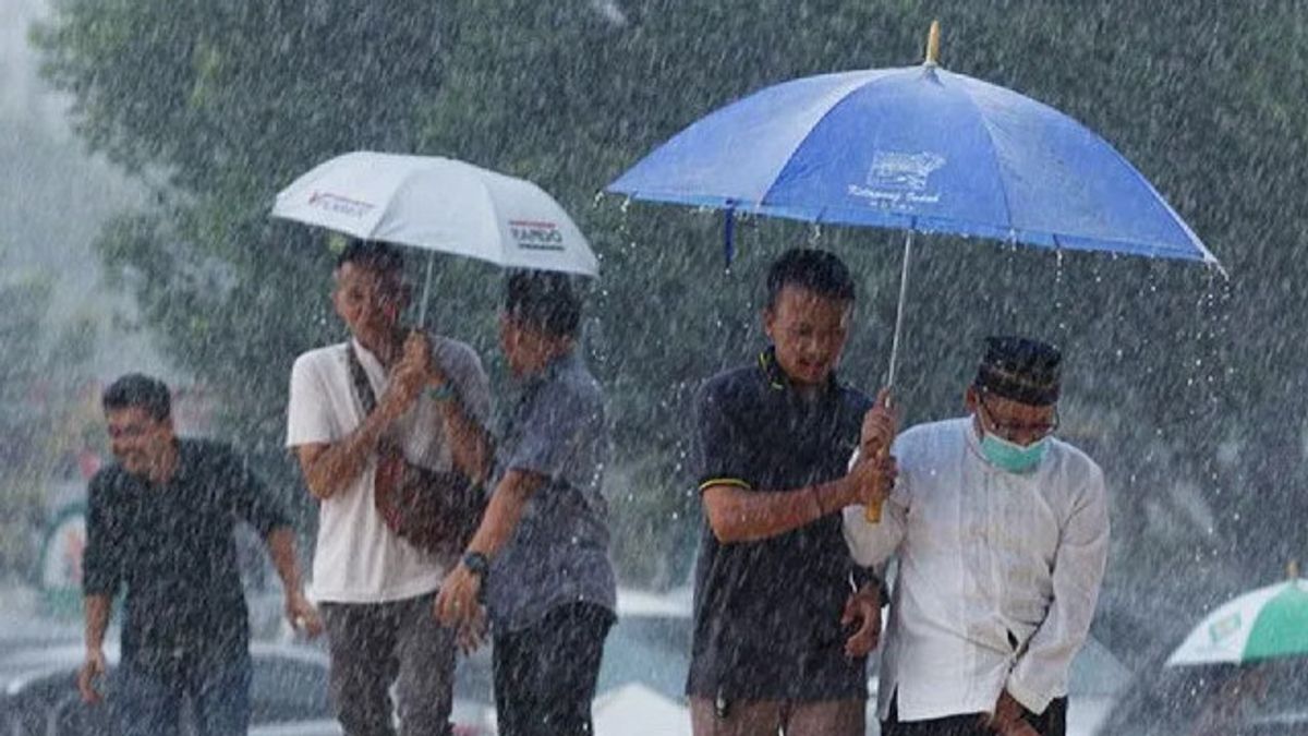 Hujan Berpotensi Guyur Banyak Wilayah Indonesia