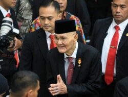 Mensesneg: Try Sutrisno Putra Terbaik Bangsa