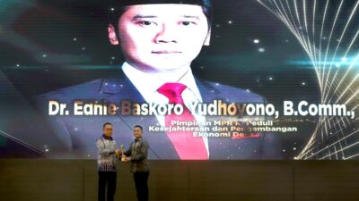 Terima KWP Award, Ibas Berkomitmen Terus Kawal Pengembangan Ekonomi Pedesaan