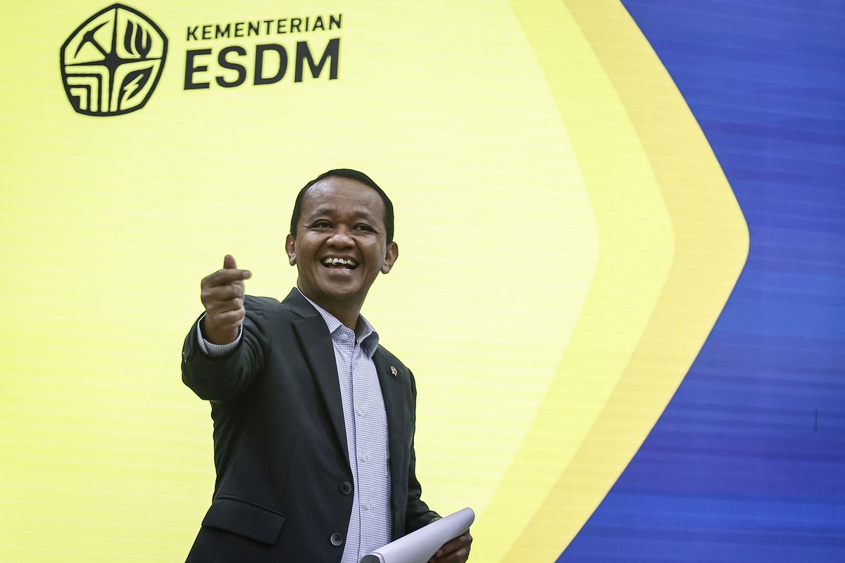 Lagu 'MBG' Viral, Bahlil Beri Respons Santai