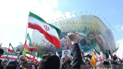 Warga Teheran Terus Berunjuk Rasa Dukung Pemerintah di Tengah Konflik Regional