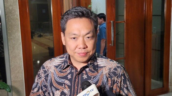 Sudaryono Resmi Pimpin BGN, Komisi IX DPR Ingatkan Kasus Keracunan Jangan Terulang!
