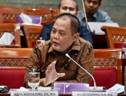 DPR Desak Kemendikdasmen Prioritaskan Pendidikan Karakter dan Kesejahteraan Guru di Anggaran 2027