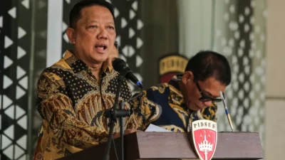 Emas 74 Kg dan Uang Rp476 Miliar Disita Polri, Jampidsus Febrie Klaim Asetnya Punya Pemilik Jelas