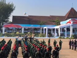 Prabowo Tinjau Pasukan di HUT Ke-80 Bhayangkara