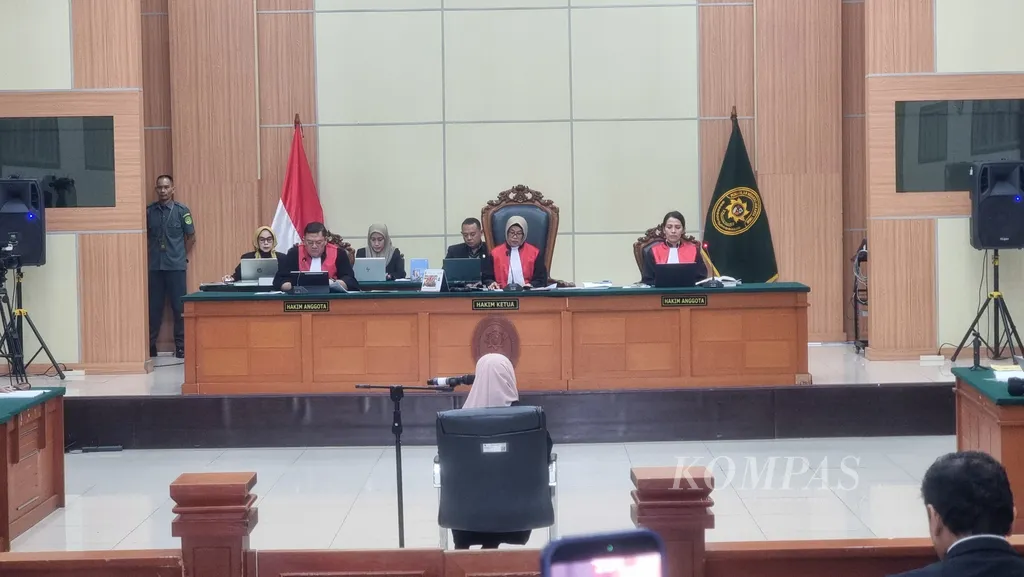 Terkait Tuduhan Ijazah Palsu, Dokter Tifa Didakwa Cemarkan Nama Baik Jokowi